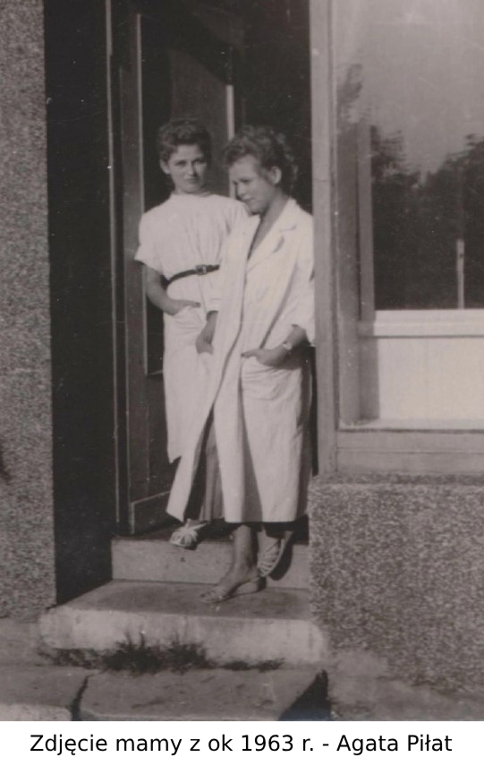 dwie kobiety na retro fotografii